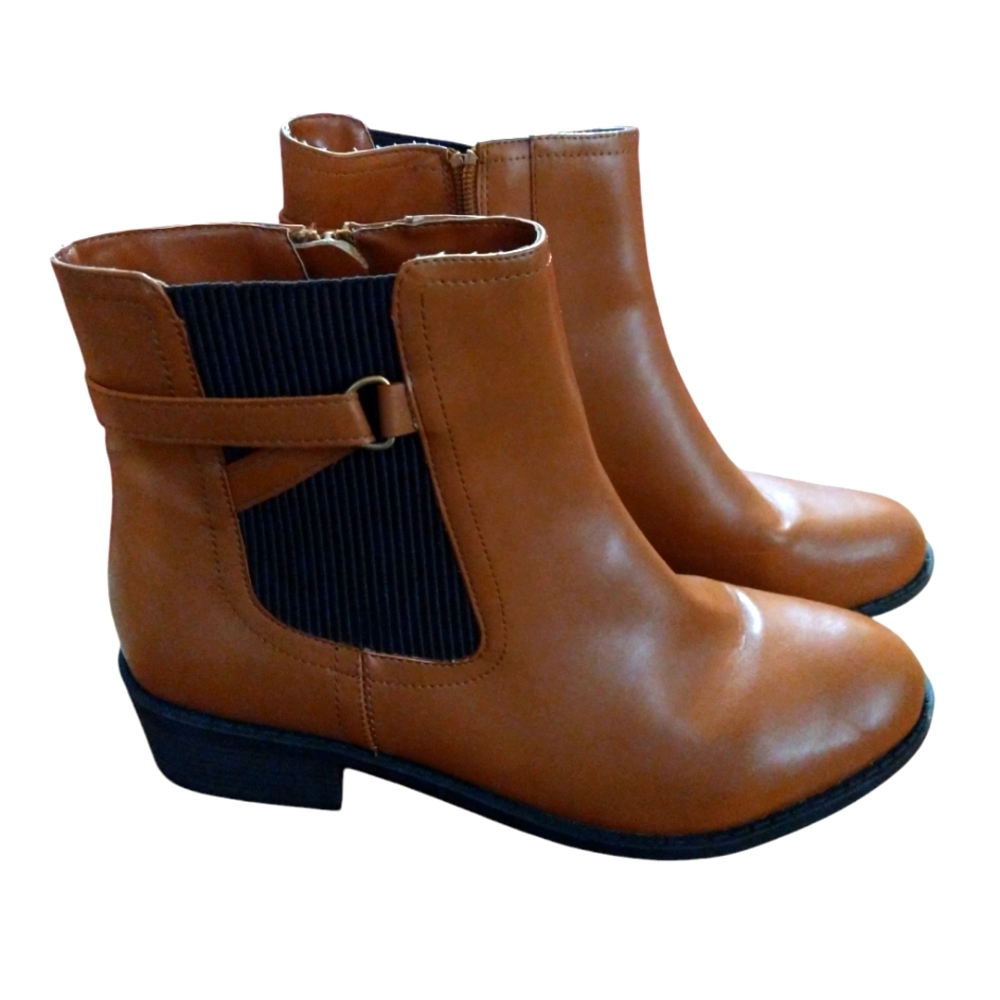 St. John's Bay Camel Short Side Zipper Ankle Boots